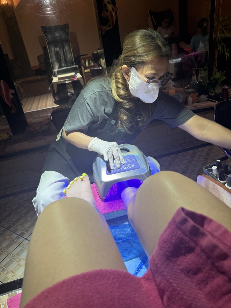 Classy Nails & Spa - Lake View Plaza Logo