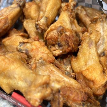 Wing Snob - Crispness of wings! - Chicken Wings Near Me - Frisco, Texas