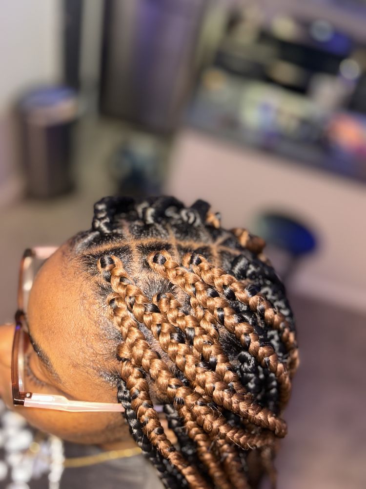 Braids & Beyond Logo