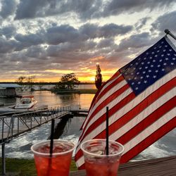 Mooney's Sunset Bar & Grill - Patio area