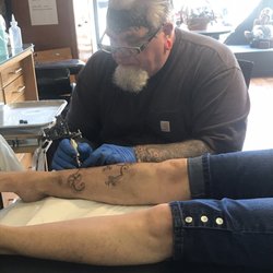 Carl Hesse's World Famous Tattoos - Tattoo