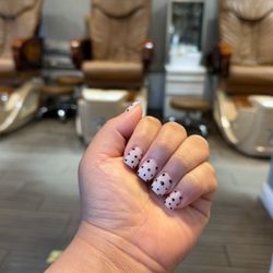 La Belle Nails And Salon - Nails with design