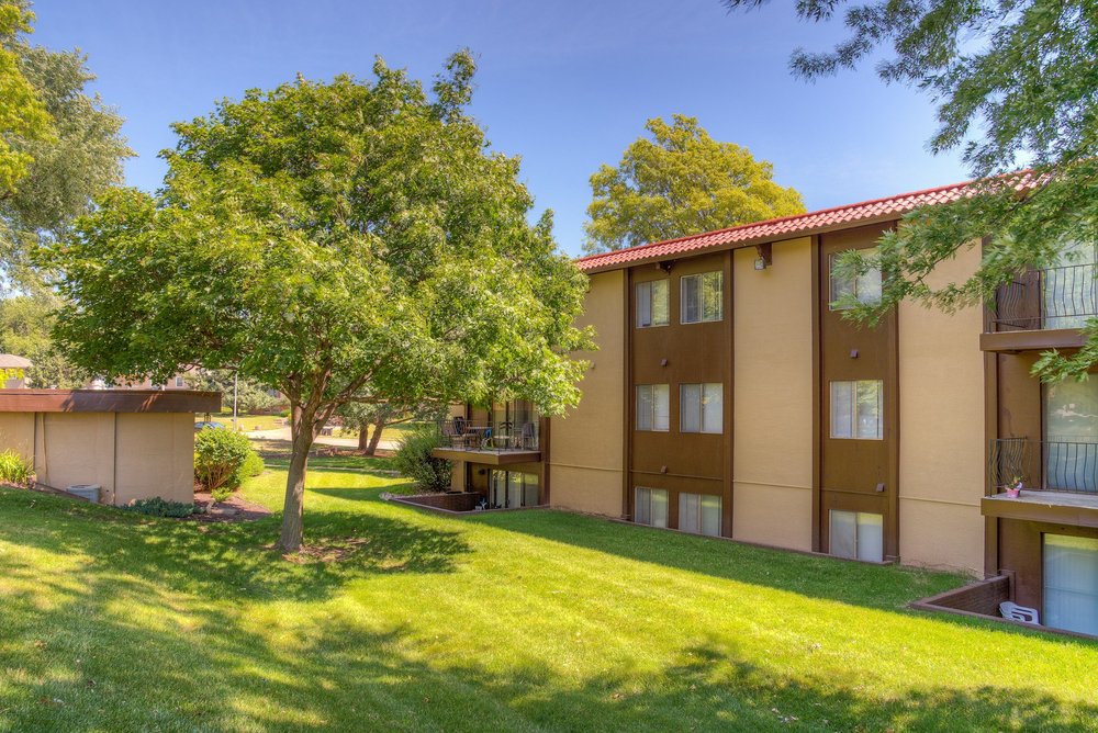 MONTCLAIR APARTMENTS 13407 Montclair Dr, Omaha, NE Yelp