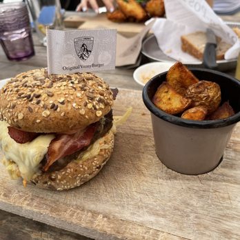 Restaurant Chez Vrony - Burger - Swiss Food Near Me - Zermatt, VS Restaurant Chez Vrony - Burger - Swiss Food Near Me - Zermatt, VS