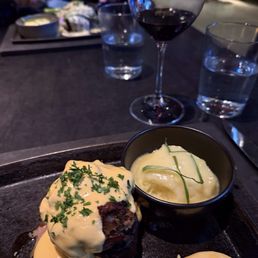 Filet and mashed potatoes