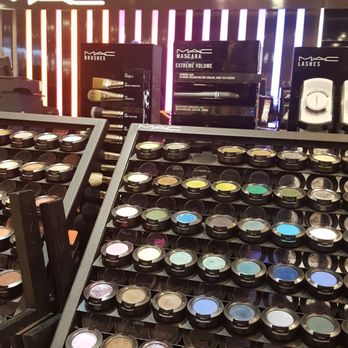 Macy's - Makeup section - Department Stores Near Me - New York, New York Macy's - Makeup section - Department Stores Near Me - New York, New York