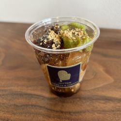 Mitten Sweets & Coffee - Warabi Mochi