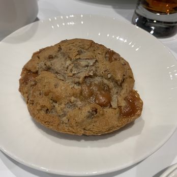 The Centurion Lounge - Cookie was pretty good. - Airport Lounges Near Me - Denver, Colorado The Centurion Lounge - Cookie was pretty good. - Airport Lounges Near Me - Denver, Colorado