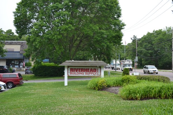 Riverhead Building Supply 165 W Montauk Hwy Hampton Bays Ny Construction Building Contractors Mapquest