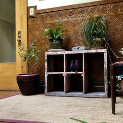 Matia Divitt Massage, Chi Nei Tsang - Office landing where you can remove your shoes. My door is there on the left.
