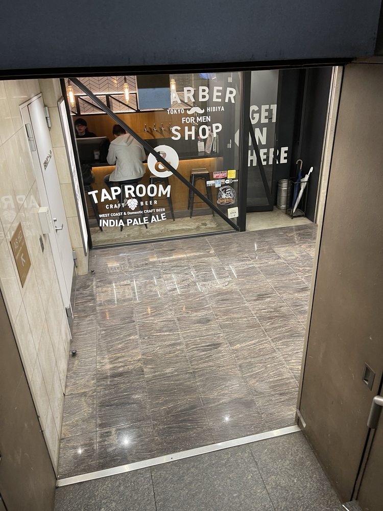 FRANK’S BARBER&BEER CLUB 日比谷店