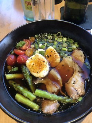 Kinjo Kitchen + Cocktails by null