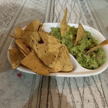 Los Abuelos - Guacamole - Mexican Near Me - Isla Mujeres, ROO