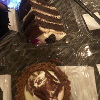Urban Plates - Banana cream pie and Chocolate Vanilla Layer Cake - Salad Near Me - Pasadena, California