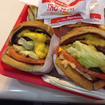 In-N-Out Burger - Double double extra grilled onion and raw onion - Burgers Near Me - Glendale, California In-N-Out Burger - Double double extra grilled onion and raw onion - Burgers Near Me - Glendale, California