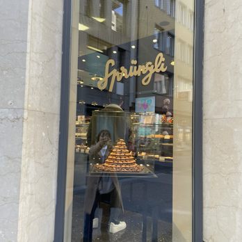 Sprüngli - Macarons Tower - Chocolatiers & Shops Near Me - Zürich, ZH Sprüngli - Macarons Tower - Chocolatiers & Shops Near Me - Zürich, ZH