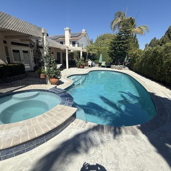 La Costa Custom Pools - Aqua white mini pebble - Pool & Hot Tub Service Near Me - Chula Vista, California