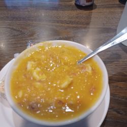 Big Horn Motor Inn - Best split pea soup ever!!