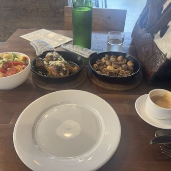Luna - What I ordered... drumsticks, mushrooms, salad, and an espresso - Salad Near Me - Clayton, North Carolina Luna - What I ordered... drumsticks, mushrooms, salad, and an espresso - Salad Near Me - Clayton, North Carolina