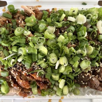 Teriyaki House Grill - Beef & Chicken Teriyaki Bowl w/ extra green onions and sesame seeds - Japanese Near Me - Bellflower, California Teriyaki House Grill - Beef & Chicken Teriyaki Bowl w/ extra green onions and sesame seeds - Japanese Near Me - Bellflower, California