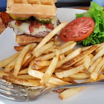 Iron Rooster - Waffle burger - Cocktail Bars Near Me - Annapolis, Maryland