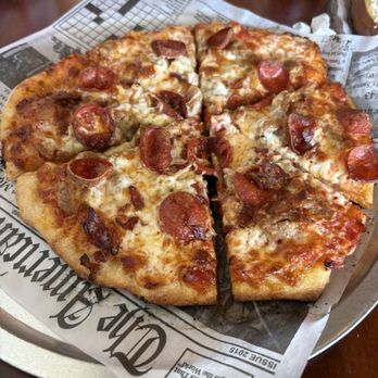Nelson Brew Works - Toppings were good, crust was good, pizza was good,  goooooood. - Pizza Near Me - Copperas Cove, Texas