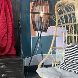 The Last Drop Café + Wine Bar - Hygge area
