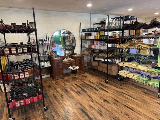 Indian Ladder Farms by null