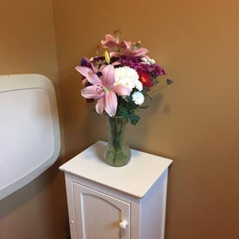 LaBonne's Markets - A nice floral touch in the bathroom today - Grocery Near Me - Woodbury, Connecticut