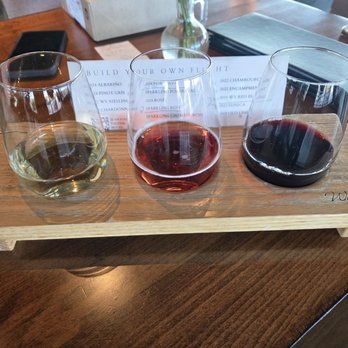Windridge Vineyards - Wine Flight - Wineries Near Me - Darnestown, Maryland