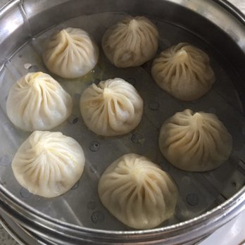Dim Sum World - Crab and pork xiao long bao - Dim Sum Near Me - Monterey Park, California Dim Sum World - Crab and pork xiao long bao - Dim Sum Near Me - Monterey Park, California