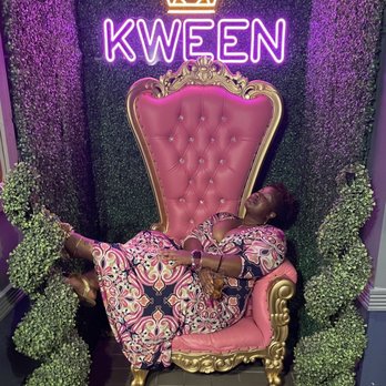 Kween Astoria - Royal shenanigans. - Gay Bars Near Me - New York, New York Kween Astoria - Royal shenanigans. - Gay Bars Near Me - New York, New York
