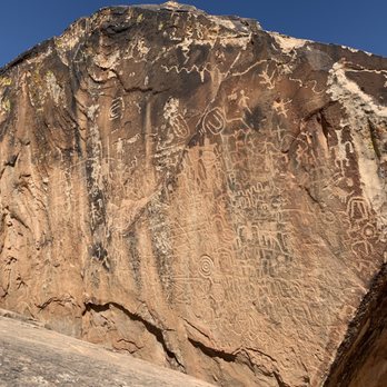 Bloomington Petroglyph Park - Ancient - Parks Near Me - Saint George, Utah