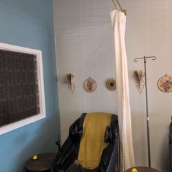 Thrive IV Therapy - Top of the line massage chairs,