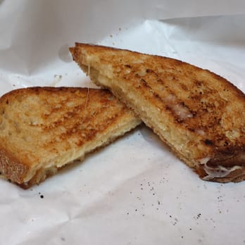 Beecher's Handmade Cheese - Grilled cheese sandwich - Cheese Shops Near Me - Seattle, Washington Beecher's Handmade Cheese - Grilled cheese sandwich - Cheese Shops Near Me - Seattle, Washington