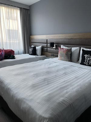 Moxy Dublin City by null