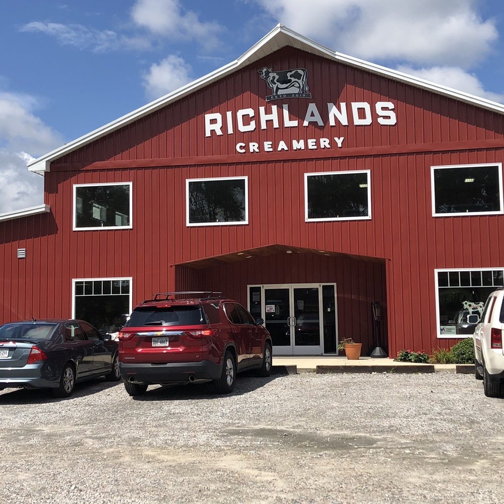 Richlands Creamery - Creamery for Icecream and lunch - Ranches Near Me - Blackstone, Virginia
