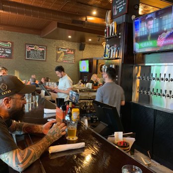 Cannon's Corner Irish Pub - Bar is hopping! - Irish Pub Near Me - Dallas, Texas Cannon's Corner Irish Pub - Bar is hopping! - Irish Pub Near Me - Dallas, Texas