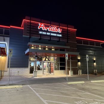 Portillo's Arlington - Front of business - Hot Dogs Near Me - Arlington, Texas Portillo's Arlington - Front of business - Hot Dogs Near Me - Arlington, Texas