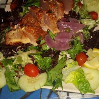 Encinitas Fish Shop - Ahí salad - Seafood Near Me - Encinitas, California
