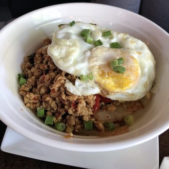 Pink Basil - Asian Fusion Near Me - Mystic, Connecticut