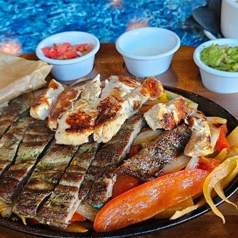 Kolucan - fajitas with pre formed steak very tough - Mexican Near Me - Sarasota, Florida