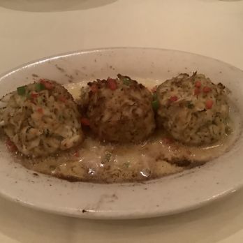 Ruth's Chris Steak House - Crab cakes - Steakhouses Near Me - Waikiki, Hawaii Ruth's Chris Steak House - Crab cakes - Steakhouses Near Me - Waikiki, Hawaii