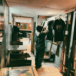 Vinyl Cafe - Shirt rack shop