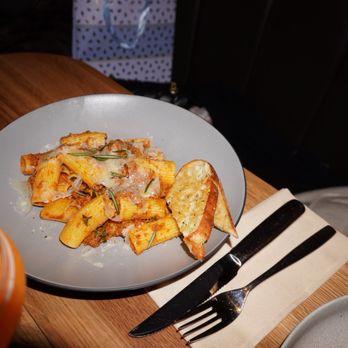 Cactus Club Cafe - RIGATONI BOLOGNESE - Canadian (New) Near Me - Toronto, Ontario Cactus Club Cafe - RIGATONI BOLOGNESE - Canadian (New) Near Me - Toronto, Ontario