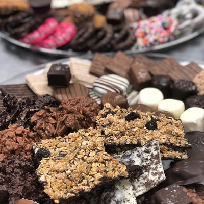 Mindy's Munchies by null