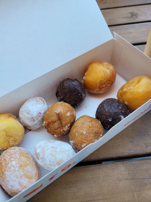 Dunkin' by null