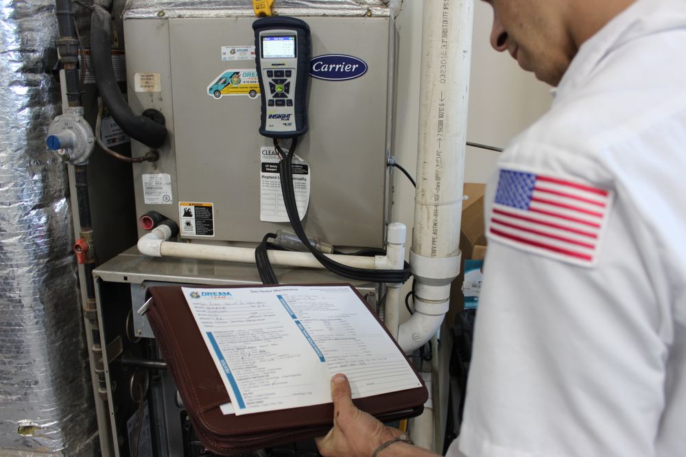 Slide of Dream Team Home Services