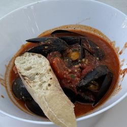 Cortesse’s Bistro and Flamingo Room Piano Bar - Mussels