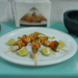 El Pez Ojón - BROCHETAS MAR Y TIERRA , DELICIOSAS Y NUTRITIVAS